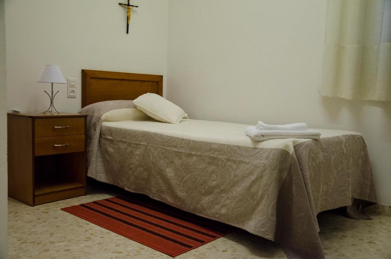 Hotel Convento Madre De Dios De Carmona Extérieur photo