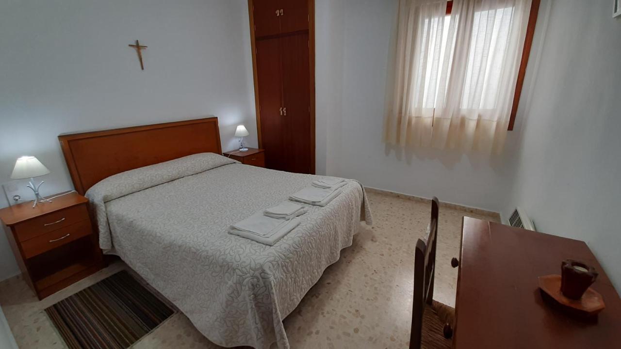Hotel Convento Madre De Dios De Carmona Extérieur photo