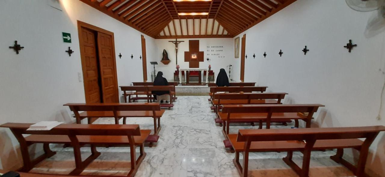 Hotel Convento Madre De Dios De Carmona Extérieur photo